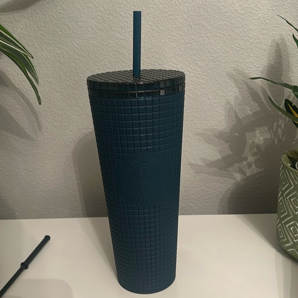 Dark blue square pattern Starbucks cup 24oz